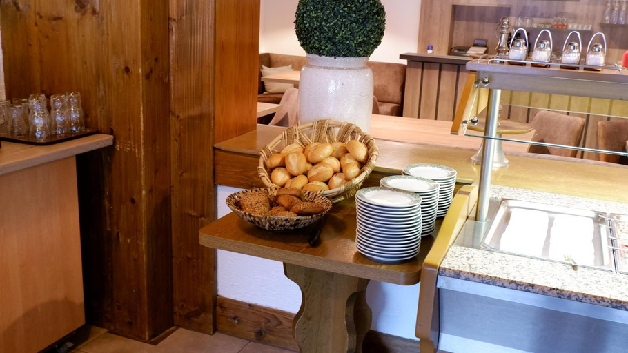 Food & Drinks 5, Hotel-Pension zum Paradies, Waldeck-Frankenberg