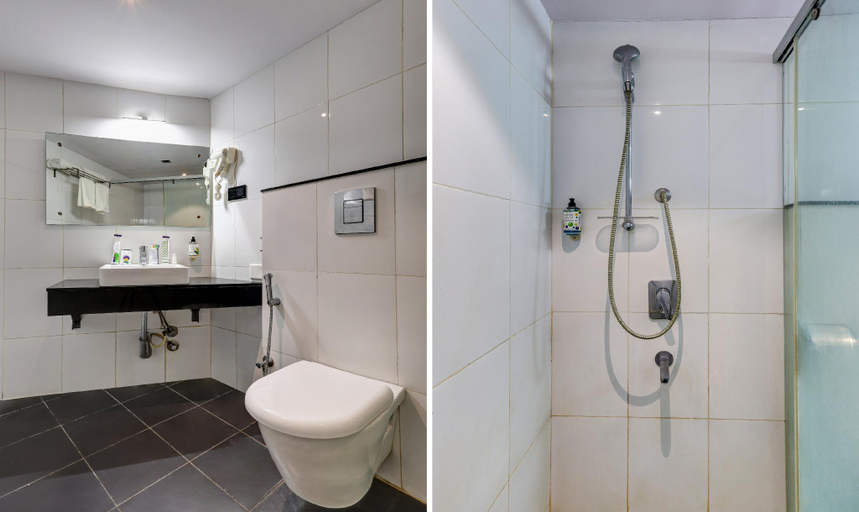 Bathroom 4, Treebo Black & White RK Beach - Walkable To RK Beach, Visakhapatnam