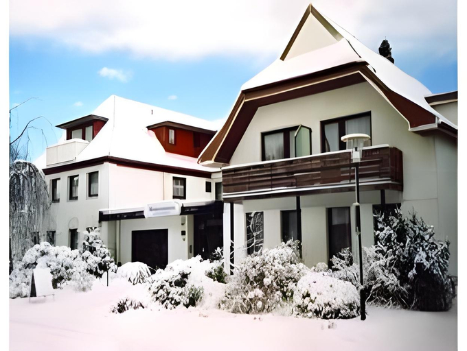 Others 5, Hotel Morgensonne garni, Dithmarschen
