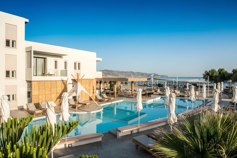 Sport & Beauty 2, Enorme Teatro Beach - Adults Only, Crete