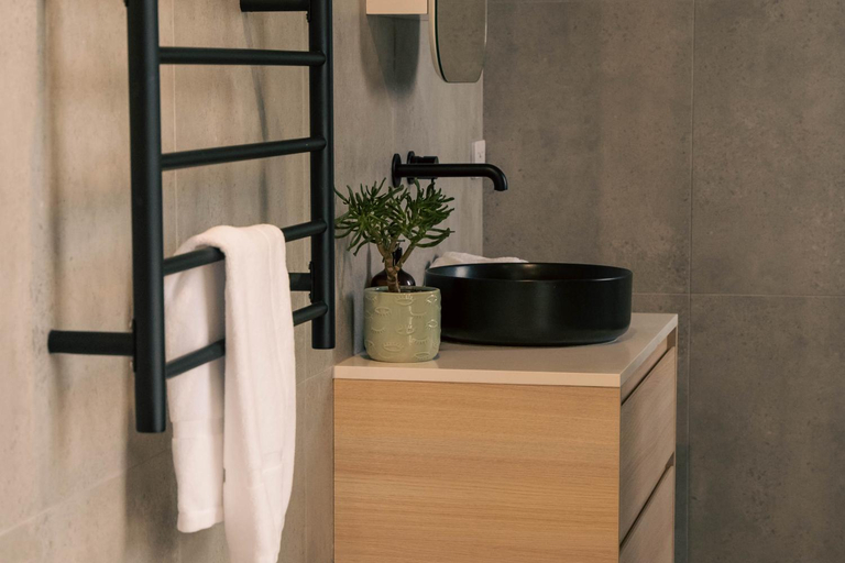 Bathroom 2, The White House ~ Your ultimate escape!, Glamorgan-Spring Bay