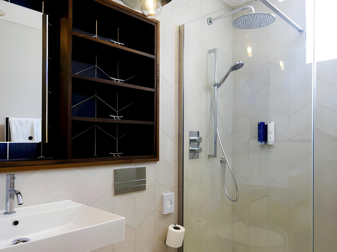 Bathroom 5, St Michaels Resort, Falmouth, Cornwall