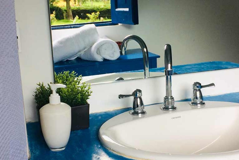 Bathroom 2, Reserva Guadalajara - Authentic farm in Cocora Valley, Salento