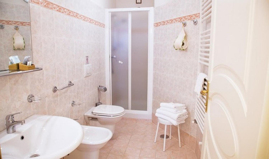 Bathroom 3, Villa Margherita, Arezzo