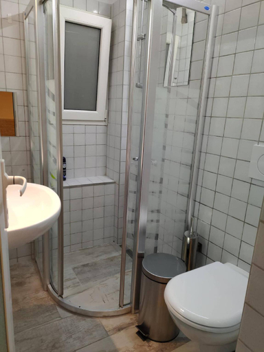 Bathroom 2, Private Yard Downtown Apartment D1, Central Macedonia