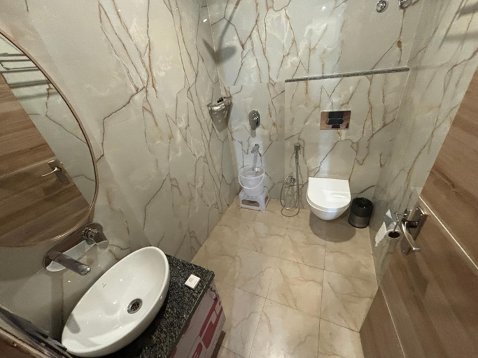 Bathroom 2, Hotel Anju Shree Inn, Jaipur