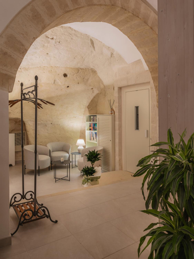 Public Area, Palazzo Degli Abati, Matera