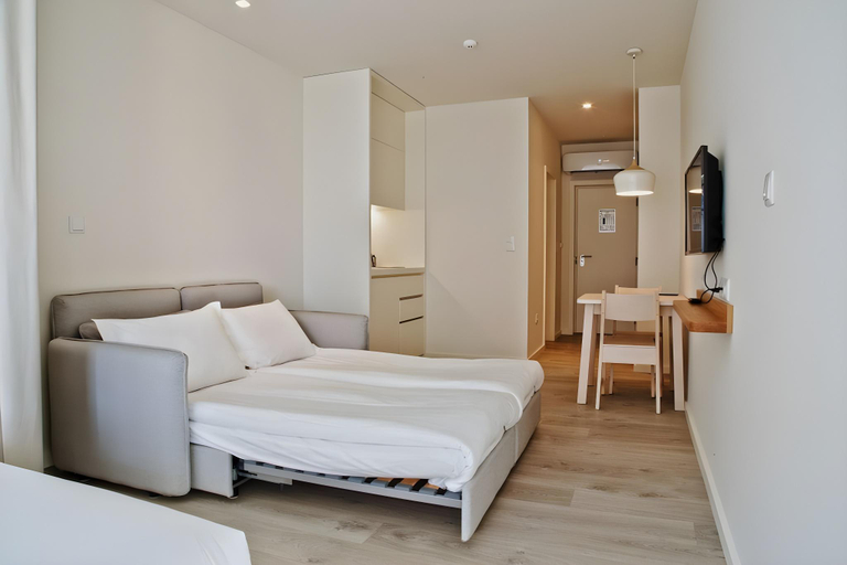 Bedroom 2, Spot Family Suites, Porto
