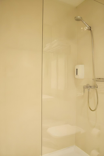 Bathroom 4, Spot Family Suites, Porto
