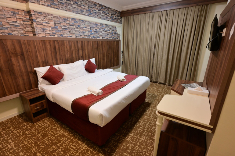 Bedroom 2, Wefaq Al Saha Hotel, Makkah