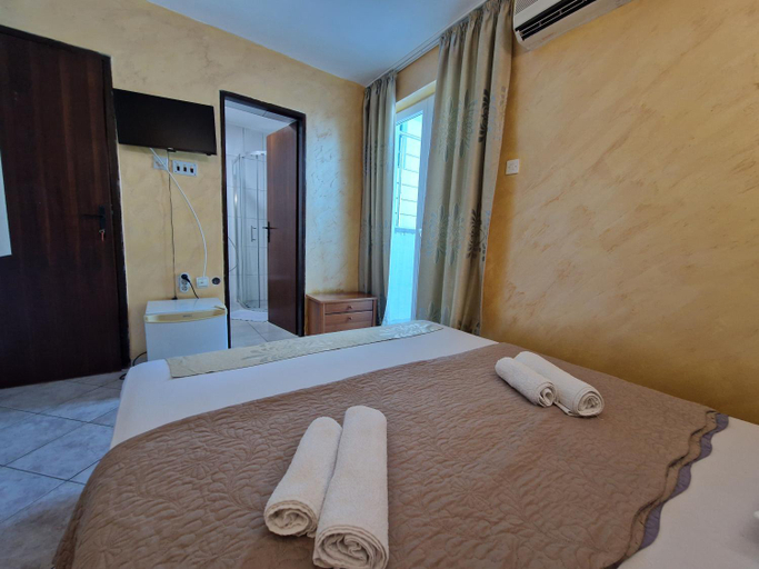Others 3, New Villa Golf