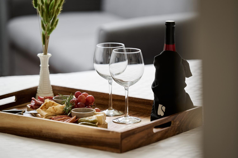Food & Drinks 5, Samuels Boutique Hotel, Huron