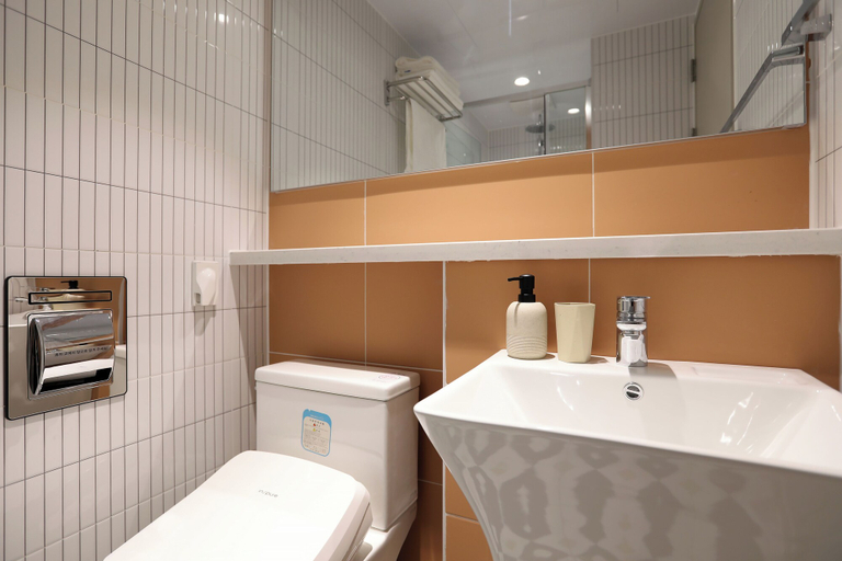 Bathroom 4, Hotelaround Sokcho, Sokcho