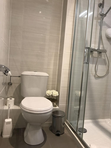 Bathroom 3, Hotel De L ill, Bas-Rhin