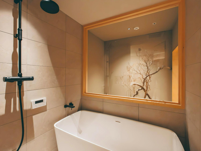 Bathroom 2, Villa Communico, Nara