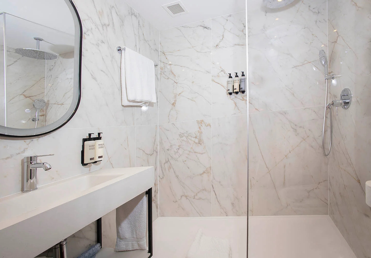 Bathroom 5, H10 London Waterloo, London