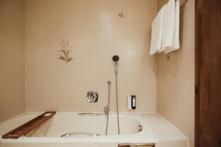 Bathroom 3, Corso am Graben, Bolzano