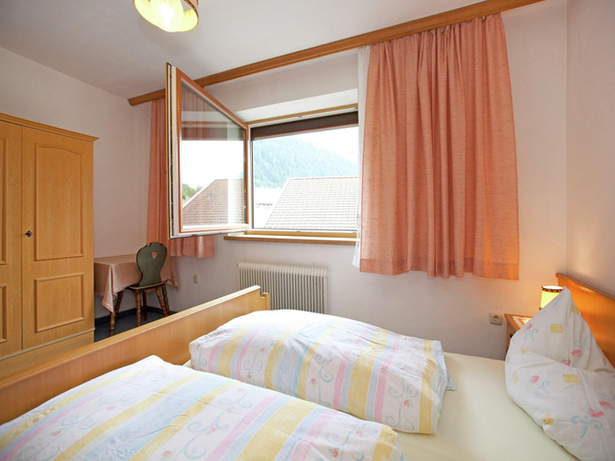 Bedroom 2, Apartment in Pettneu near St. Anton Ski Slopes, Landeck