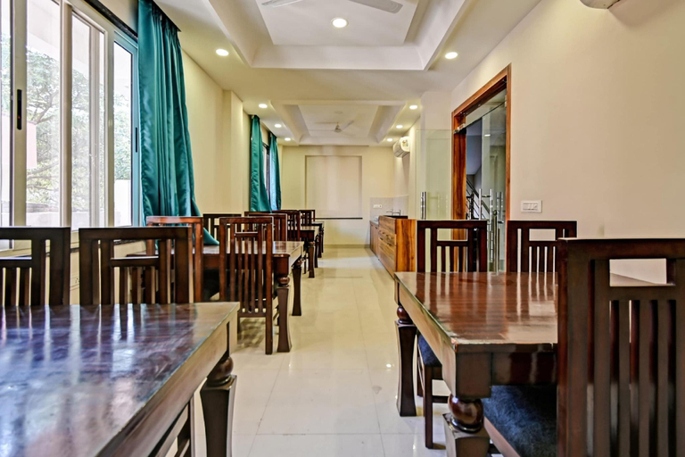 Food & Drinks, OYO 83442 Hotel Shiv Rachna, Jaipur