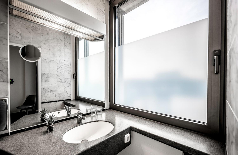 Bathroom 5, Hotel Mirage Dusseldorf-Neuss, Rhein-Kreis Neuss
