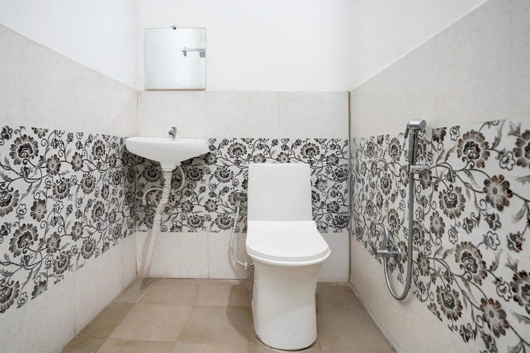Bathroom 4, Hotel O RS RESIDENCY, Aligarh