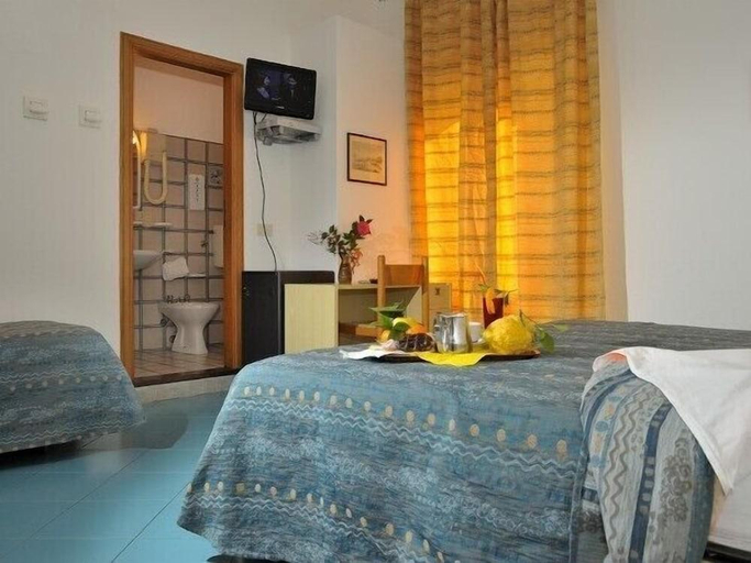 Bedroom 2, Hotel Oriente, Messina