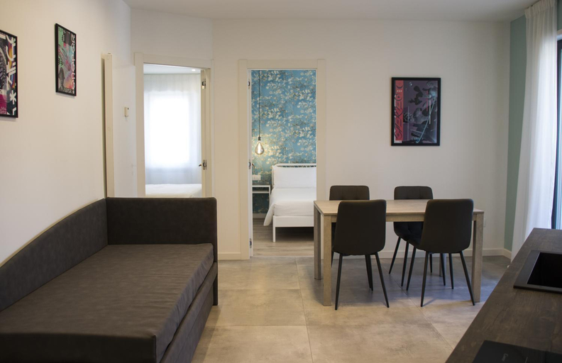 Others 3, Bloom Apartments, Trento