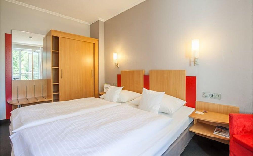 Others 3, Ringhotel Ahrensburg, Stormarn