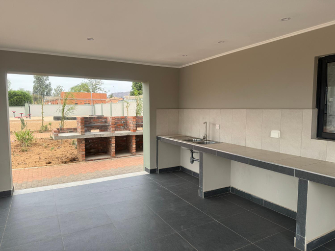 Others 4, Motswedi Place Apartment B1, Gaborone