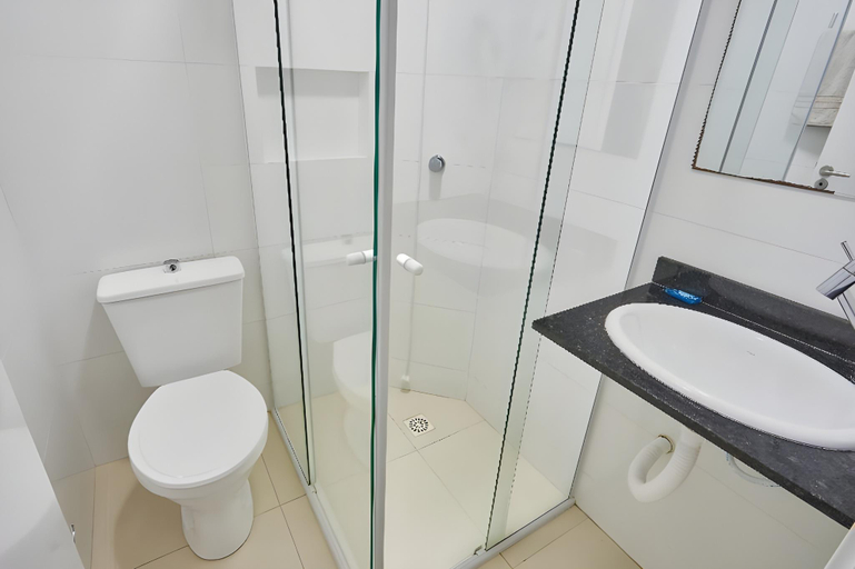 Bathroom 4, Monte Libano Apart Hotel, Florianopolis