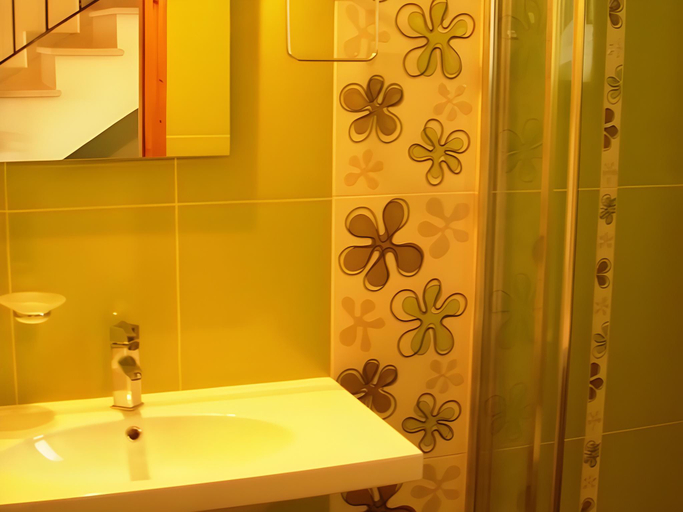 Bathroom 4, Il Viaggio Verde, Ionian Islands
