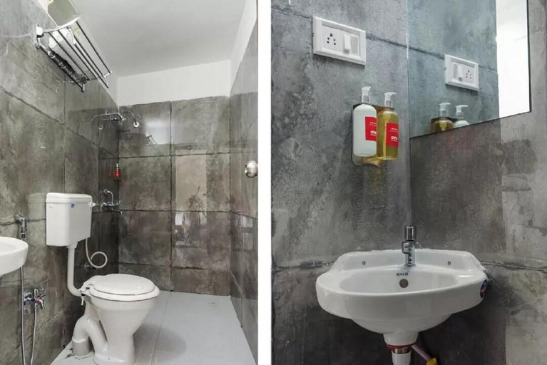 Bathroom, Hotel Pride Arena, Bhopal