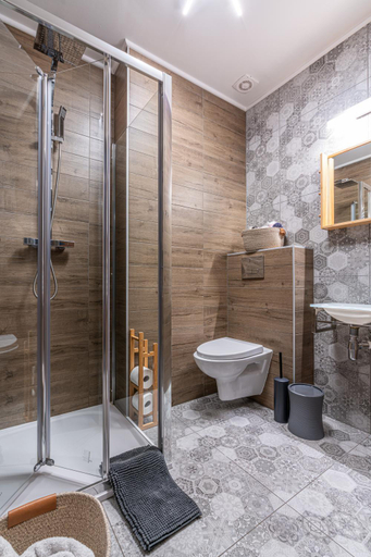 Bathroom, Folkowy Dworek SPA & Fun, Tatra