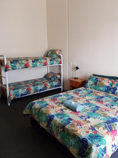 Bedroom 3, Wentworth Central Motor Inn, Wentworth