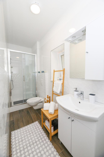 Bathroom 3, Villa Sion peaceful villa with private pool and stunning mountain view, Omiš