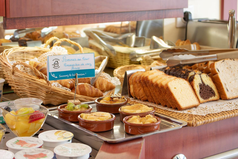 Food & Drinks 5, BRIT HOTEL CHATEAUDUN, Eure-et-Loir
