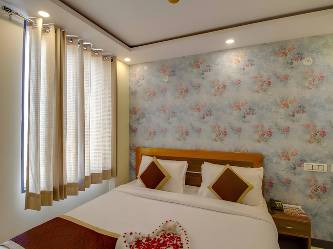 Bedroom 3, Jasoda Heritage Hotel Near Hawa Mahal, Jaipur
