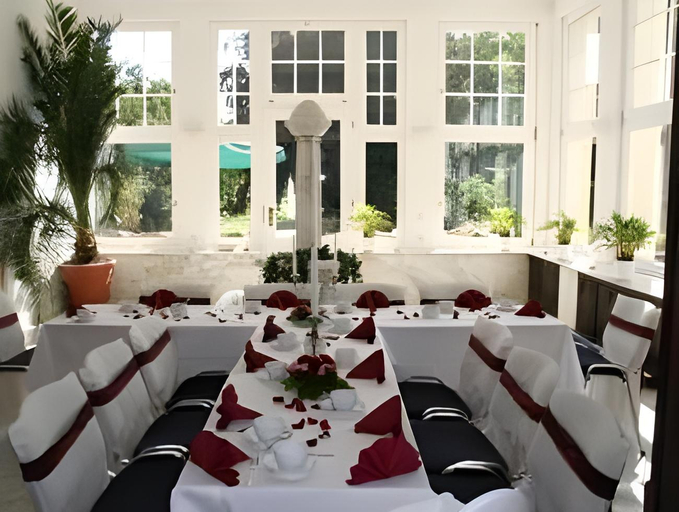 Others 5, Hotel Schloss Teutschenthal, Saalekreis