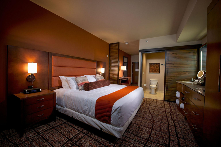 Bedroom 2, Osage Casino Hotel - Skiatook, Osage