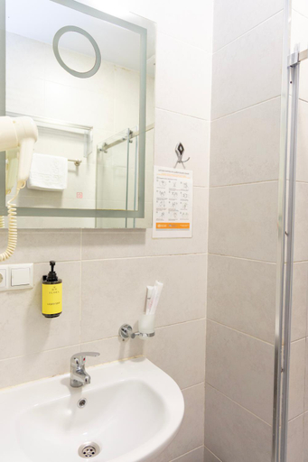Bathroom 4, Aniko Hotel, Batumi