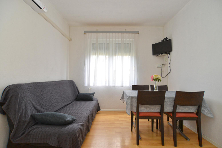 Others 5, Apartment 2071, Fažana