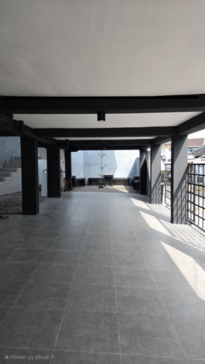 Public Area 2, Mezzanine kost, Jember