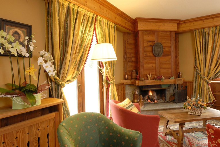 Public Area 2, Hotel de Champoluc, Aosta