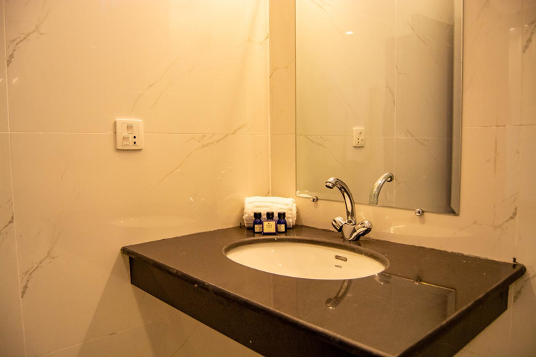 Bathroom 3, The Roomy Lodge, Murree, Rawalpindi