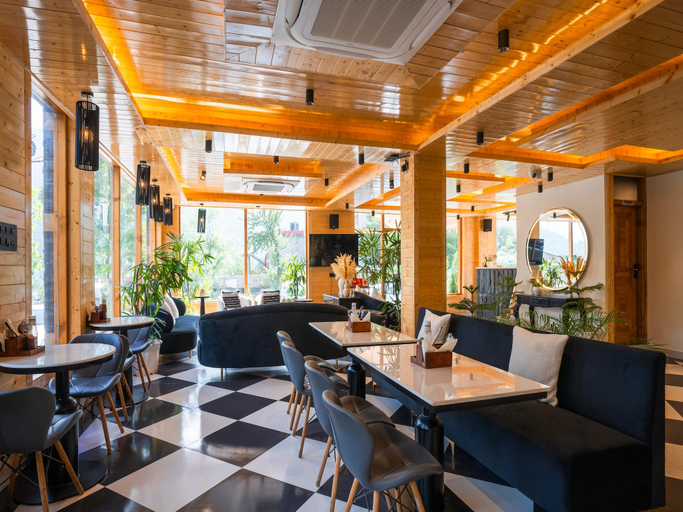 Food & Drinks 3, Olgah Manali, Kullu