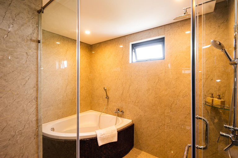 Bathroom 4, Eagle Hotel, Hà Tĩnh
