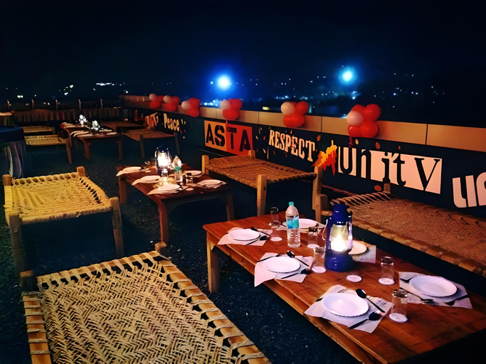 Food & Drinks