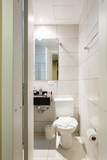 Bathroom 2, Hotel Sol, Curitiba