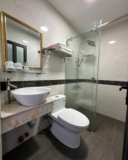 Bathroom 3, Anh Quan Khoi Hotel, Đà Lạt