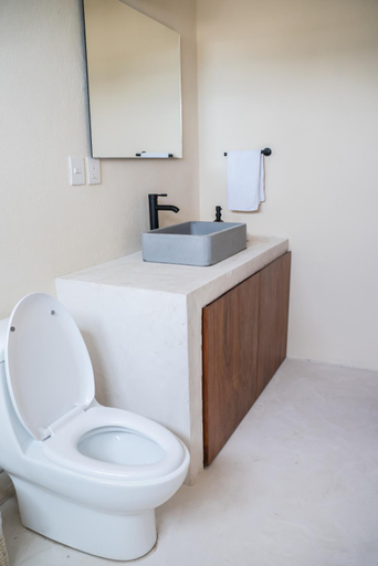 Bathroom 3, Mayanah Bacalar, Othón P. Blanco